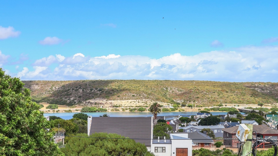 5 Bedroom Property for Sale in Stilbaai Wes Western Cape